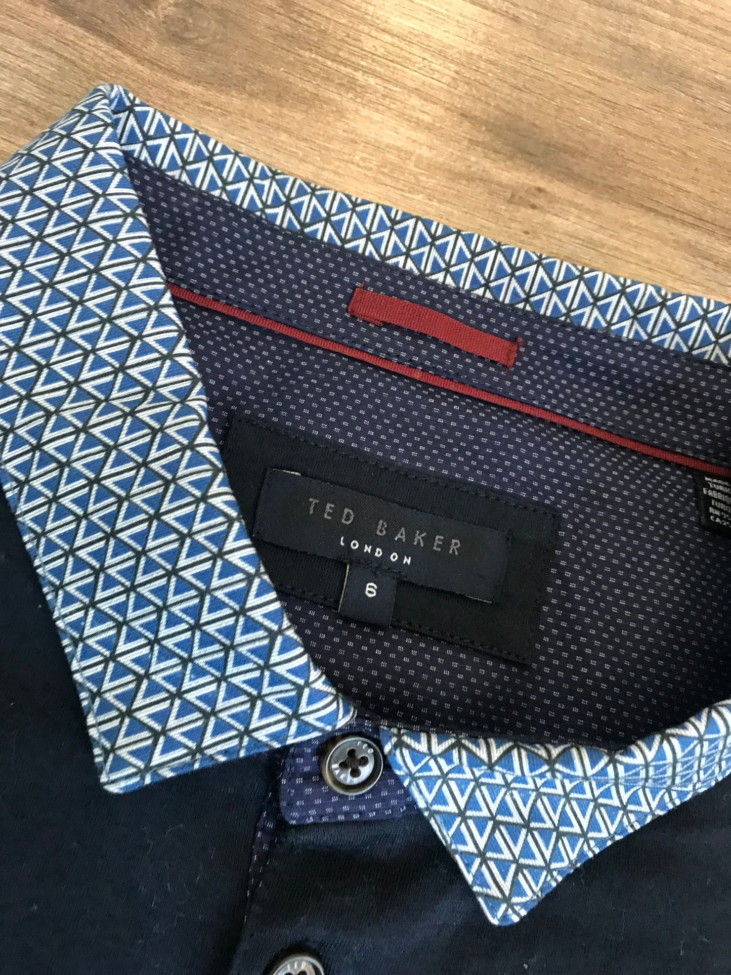Ted Baker Shirt! Size 6 (Medium)