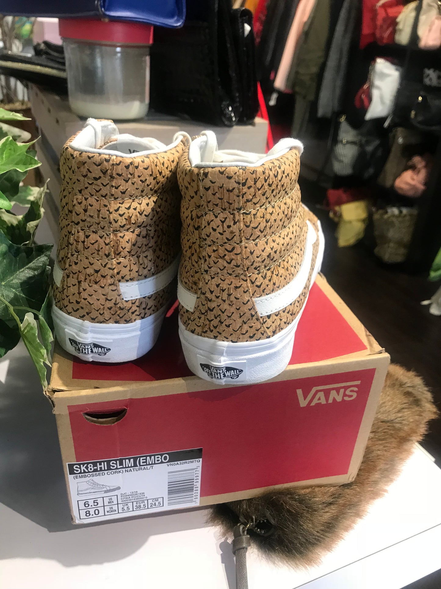 Vans Cork High Tops: Sz 8/8.5