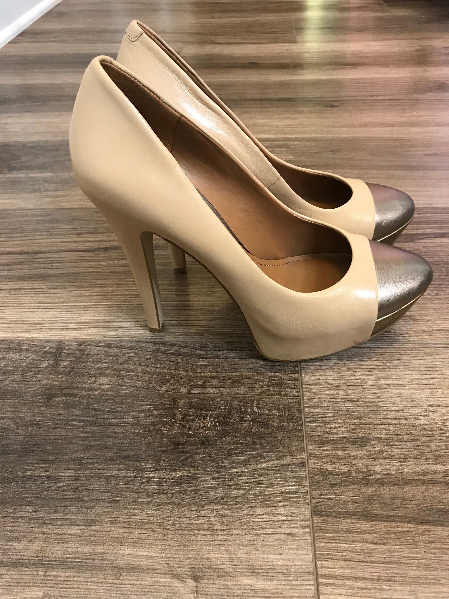 BCBG Nude Platform Heels! Size 8.5
