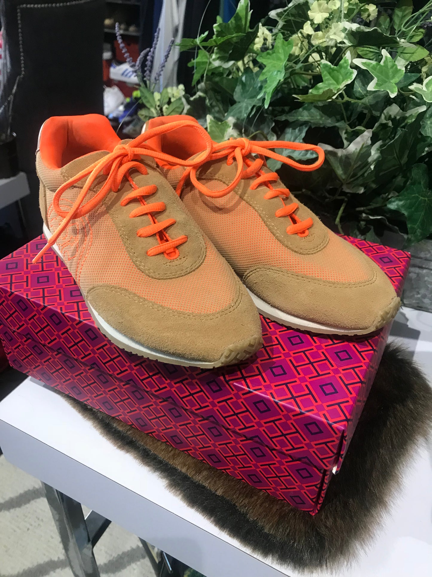 Tory Burch Suede/Canvas Sneakers: Sz 8