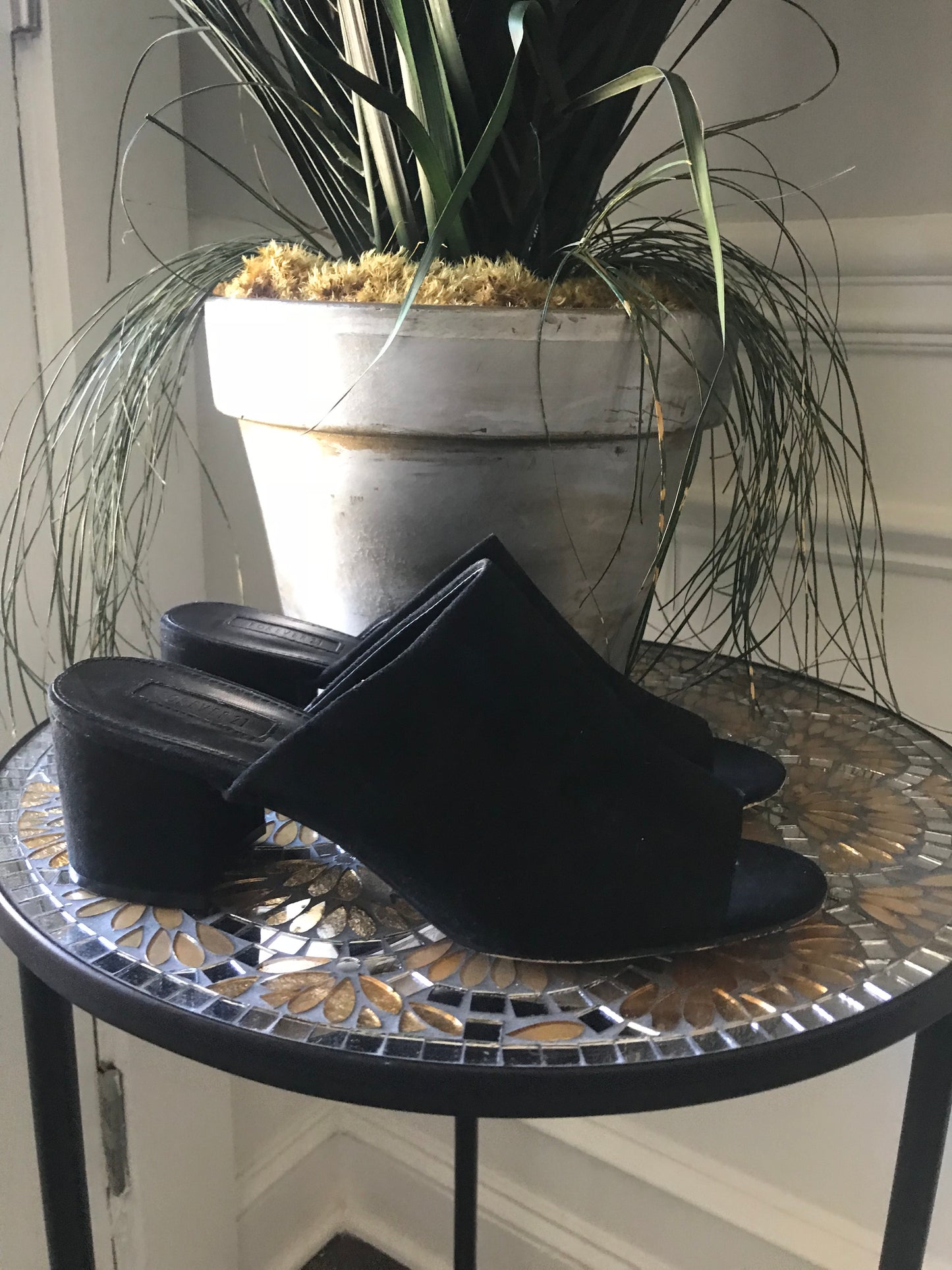 Forever 21 Mules! Size 8