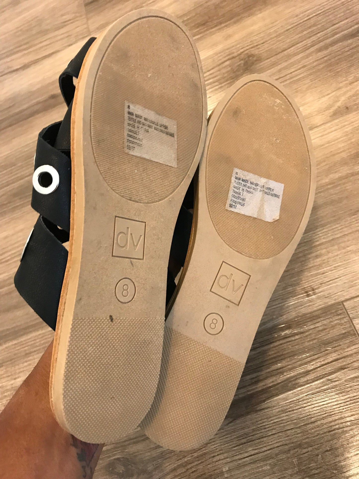 Dolce Vita Ring Sandals! Size 8