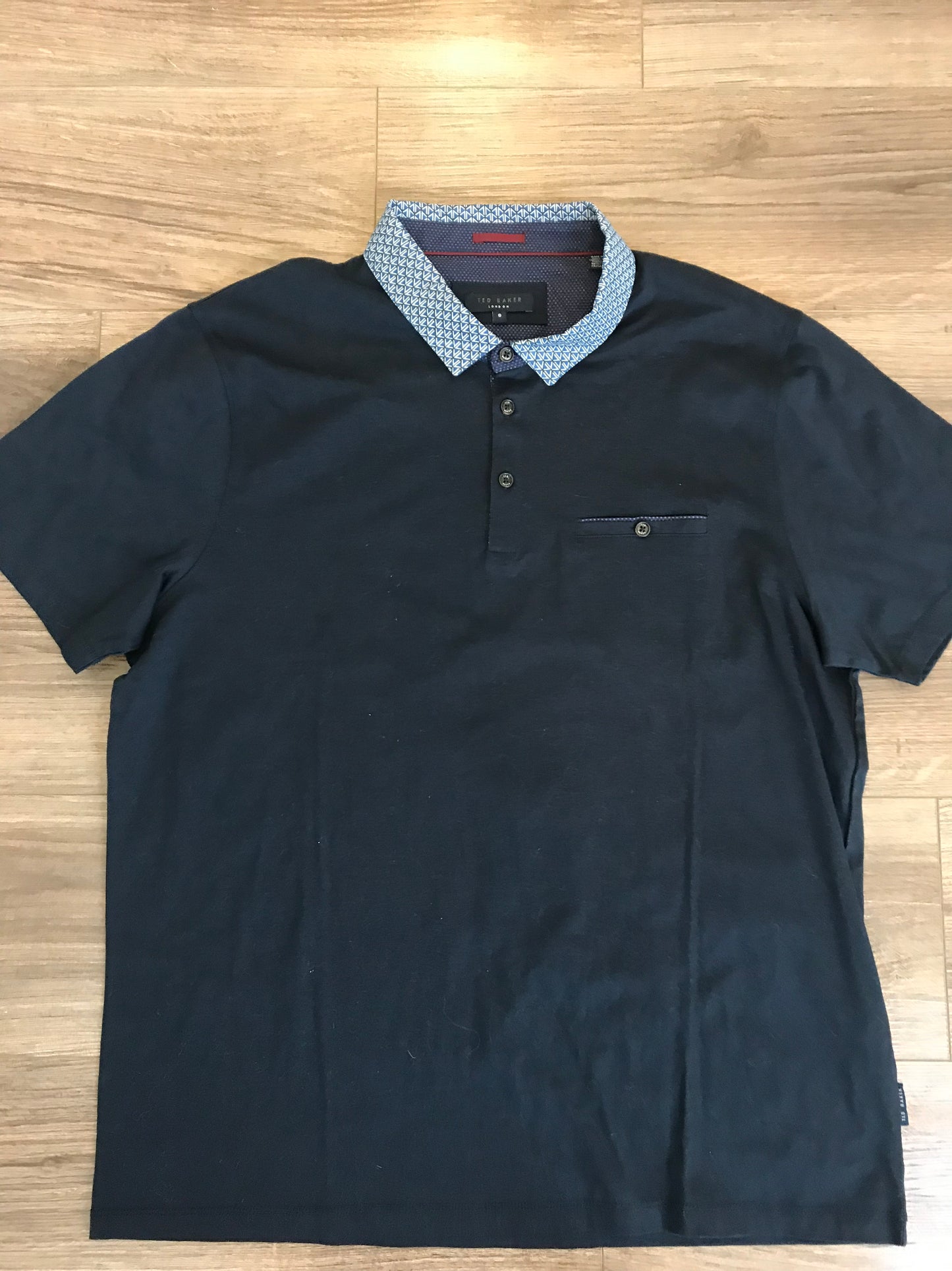 Ted Baker Shirt! Size 6 (Medium)