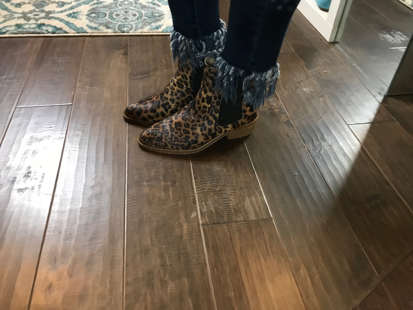 Leopard Chelsea Booties! Sizes 6-10