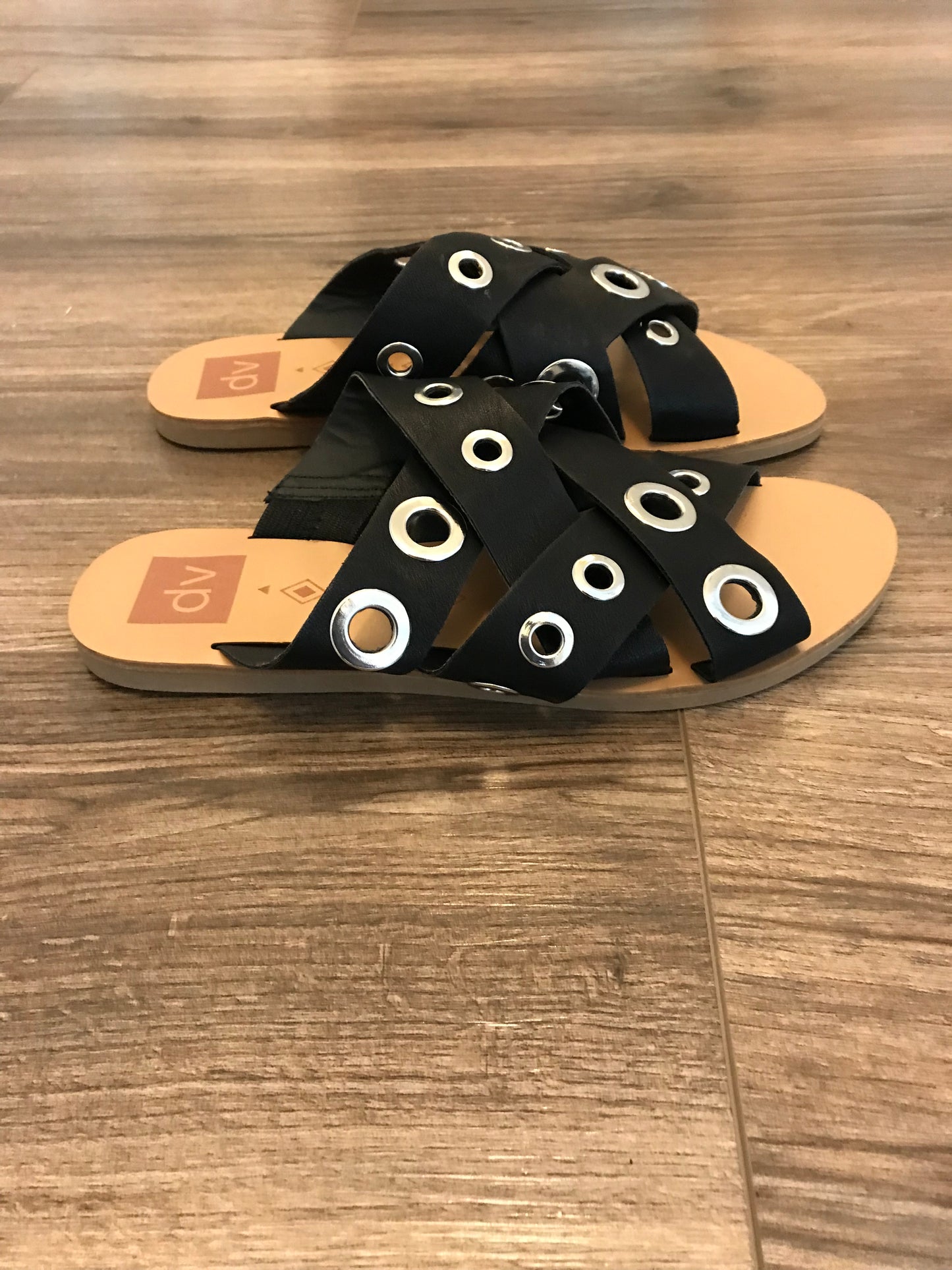 Dolce Vita Ring Sandals! Size 8