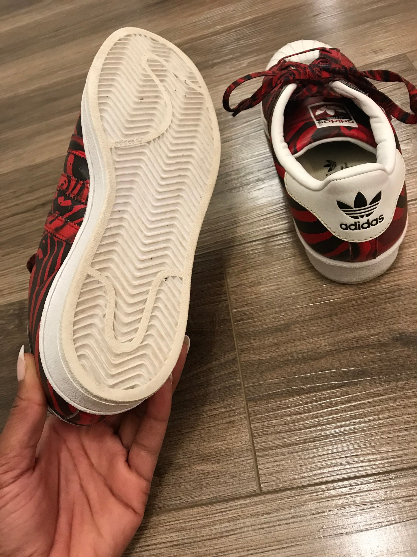 Adidas Red Camo Superstars: Size 6.5
