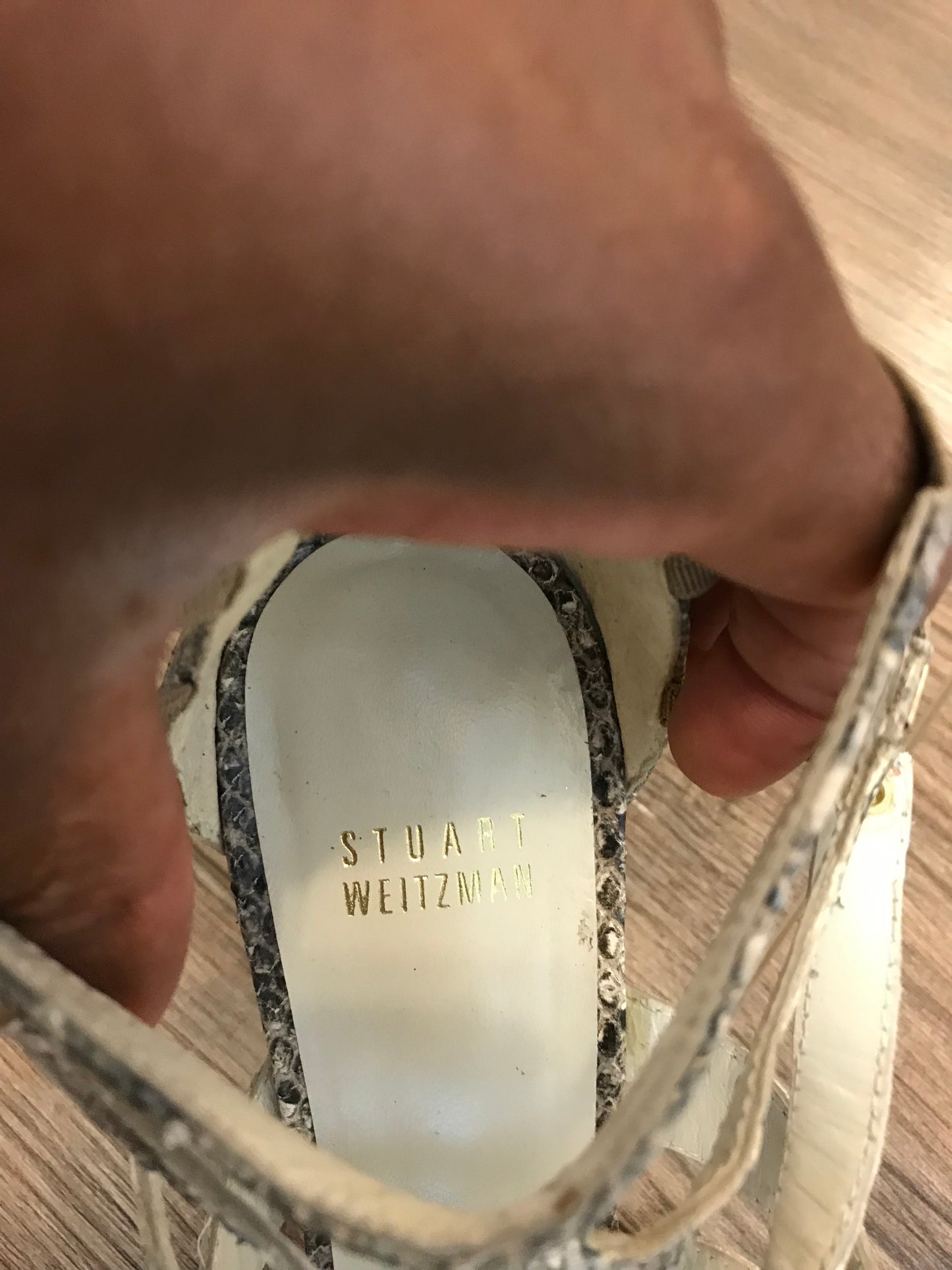 Stuart Weitzman Snakeskin Heels! Size 7.5