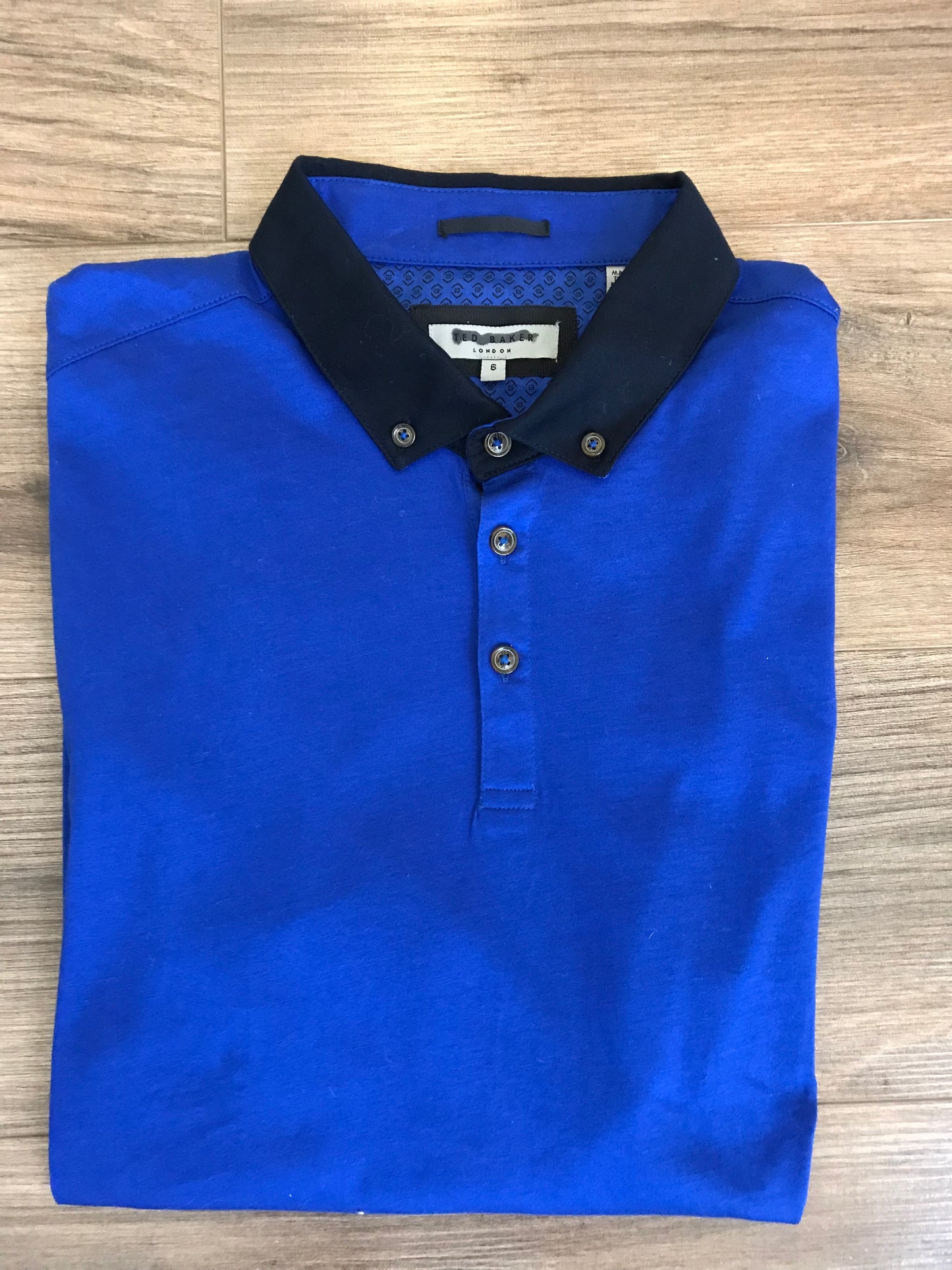 Ted Baker Shirt! Size 6 (Medium)