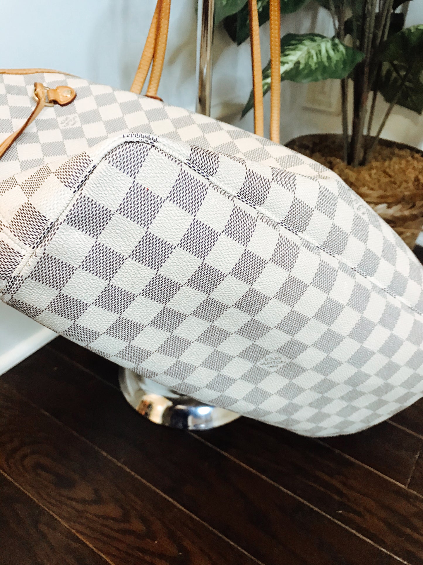 TWO ll: Louis Vuitton Neverfull Tote.