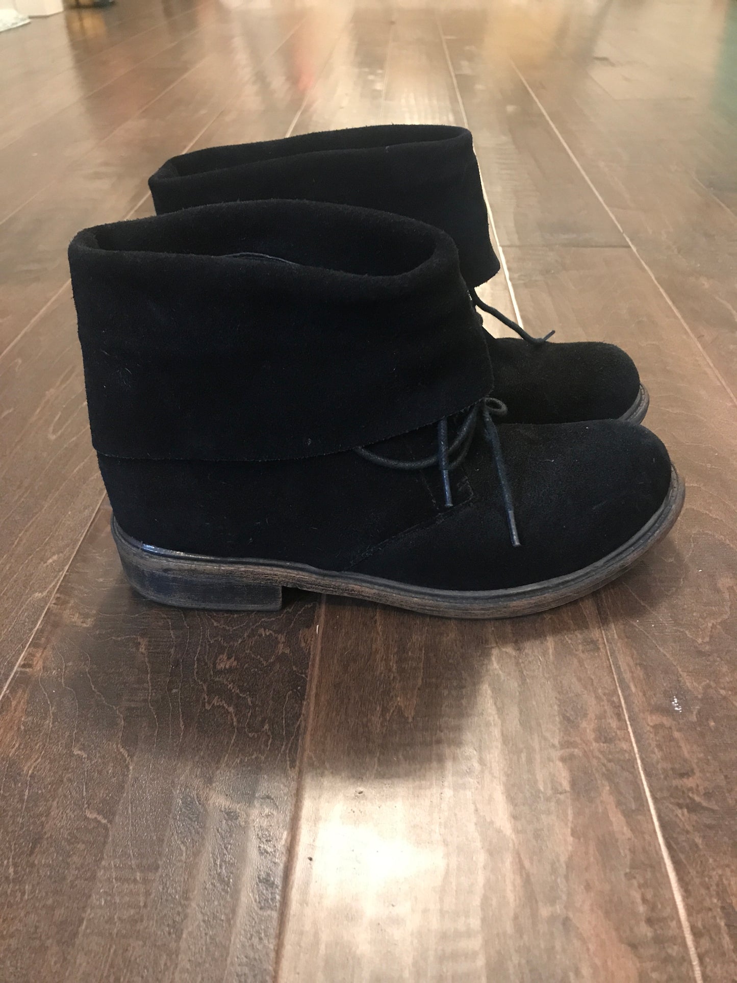 Black Suede Slouch Booties: Sz 9