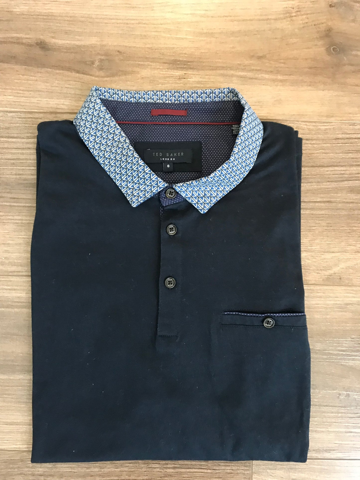 Ted Baker Shirt! Size 6 (Medium)