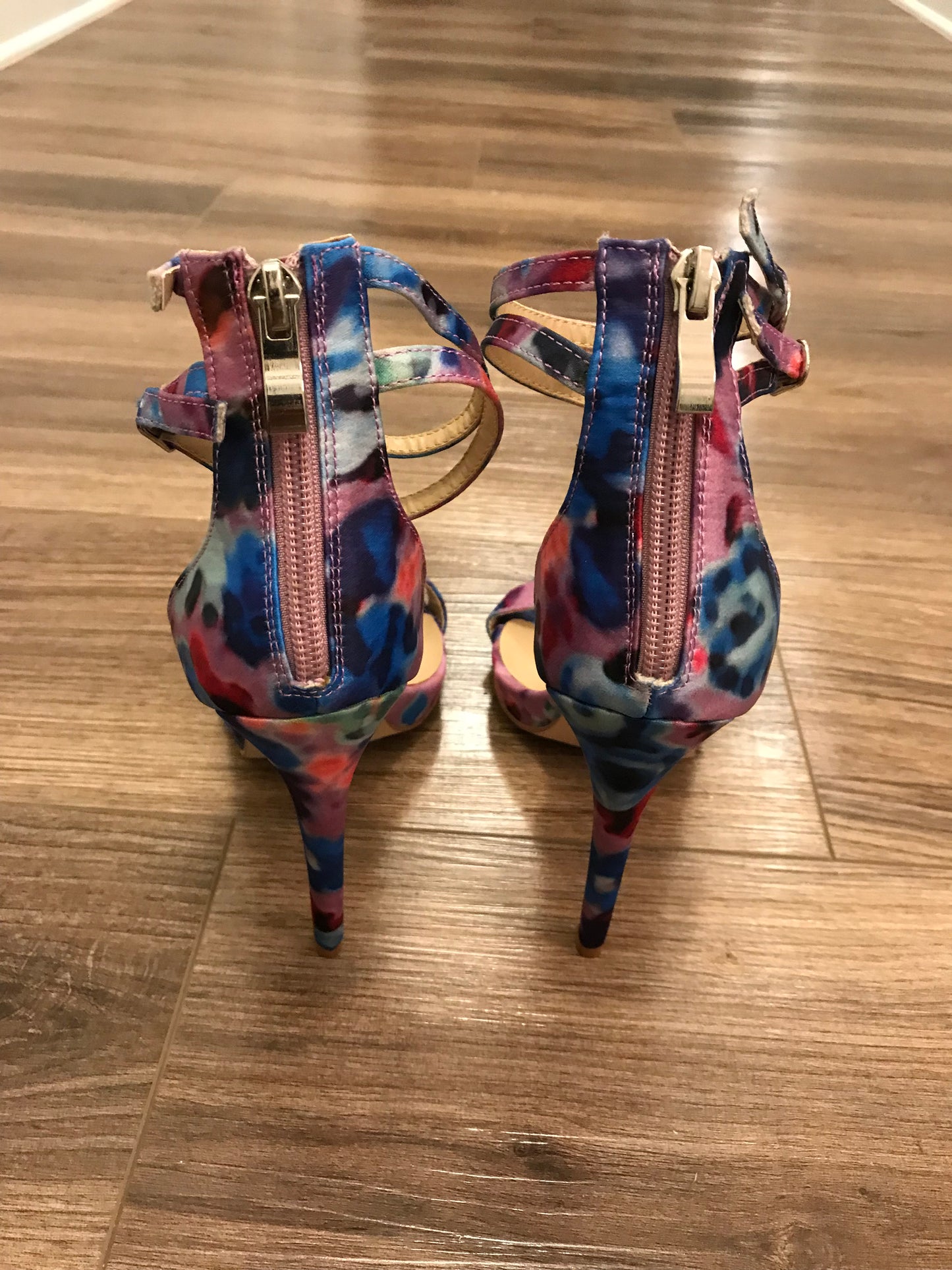 Just Fab Multicolored Heels: Sz 7.5