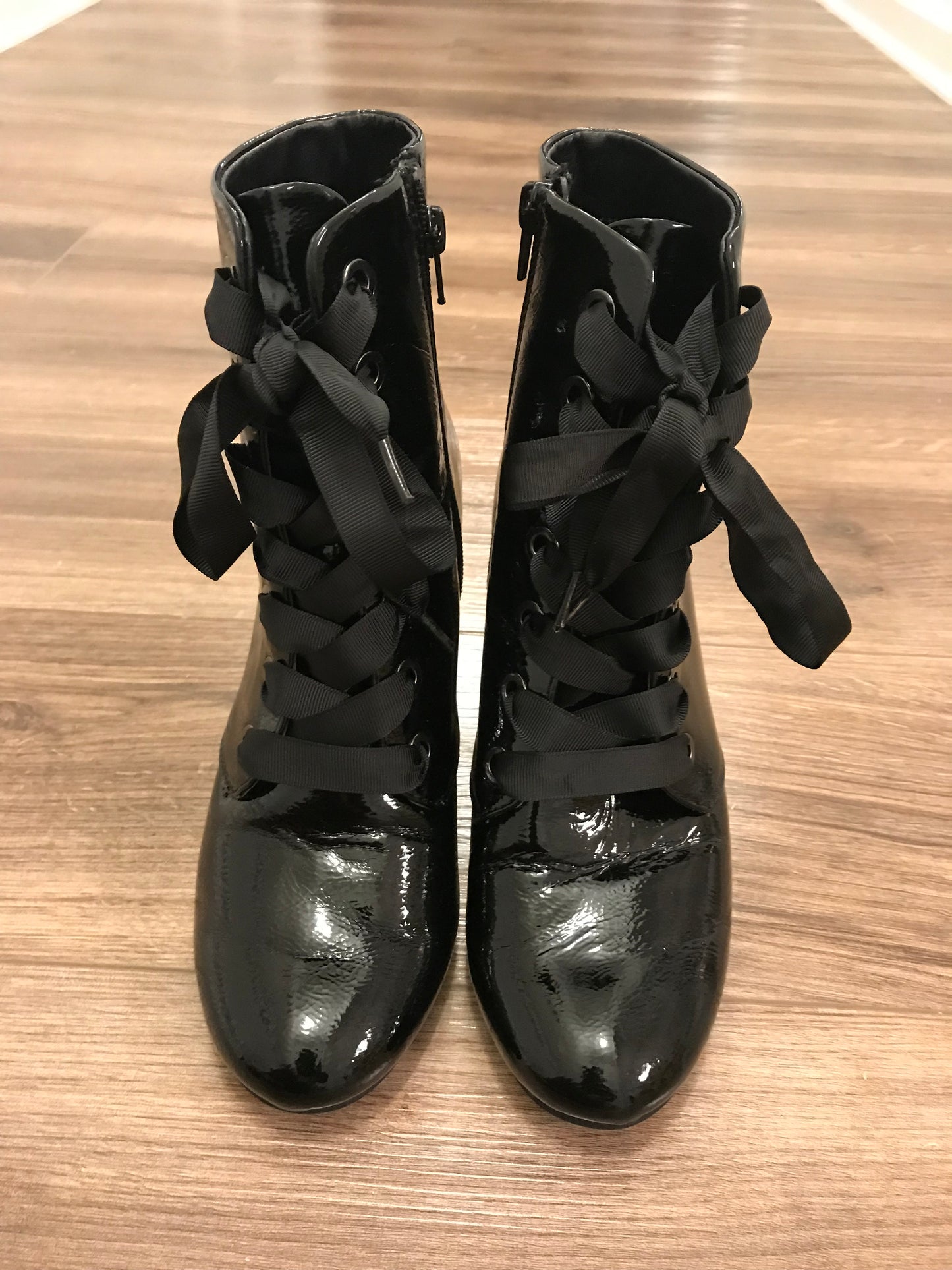 Kenneth Cole Reaction Patent Booties: Sz 8