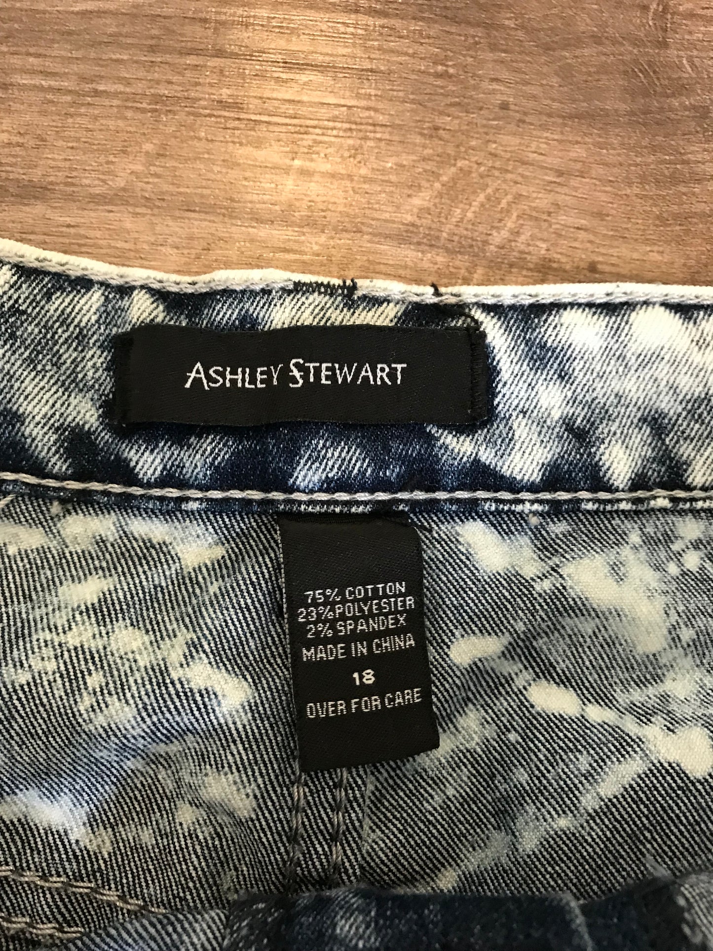 Ashley Stewart Distressed Denim Capri! Size 18