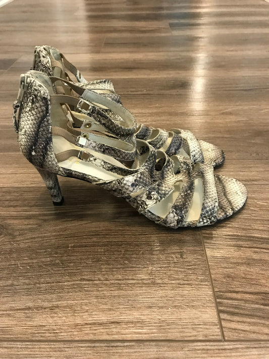 Stuart Weitzman Snakeskin Heels! Size 7.5