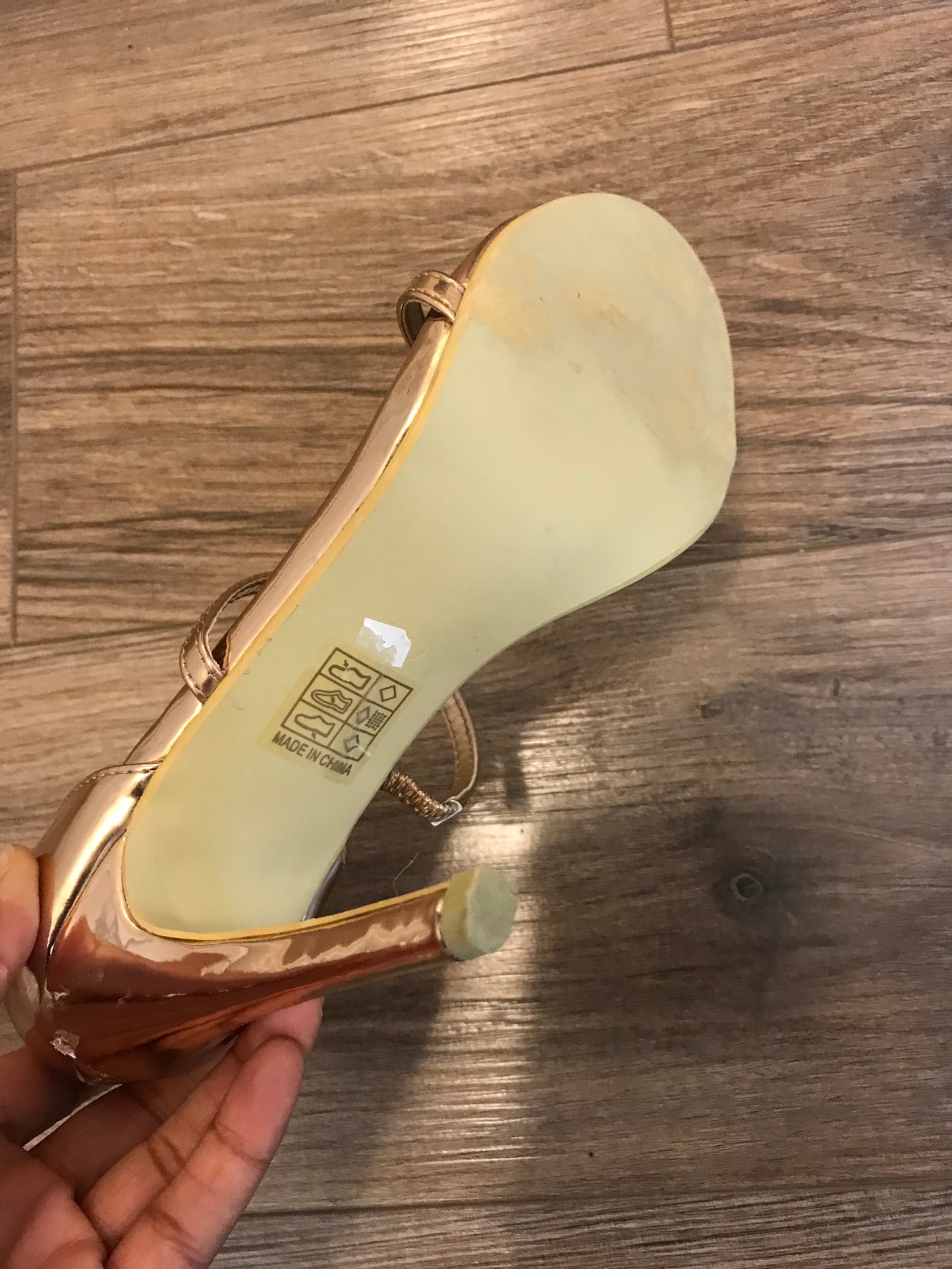 Chic Rose Gold Heels: Size 8