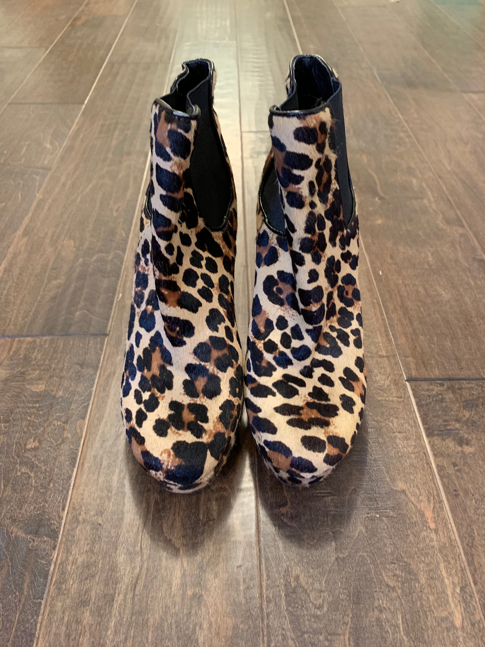 Gianni bini leopard sales booties
