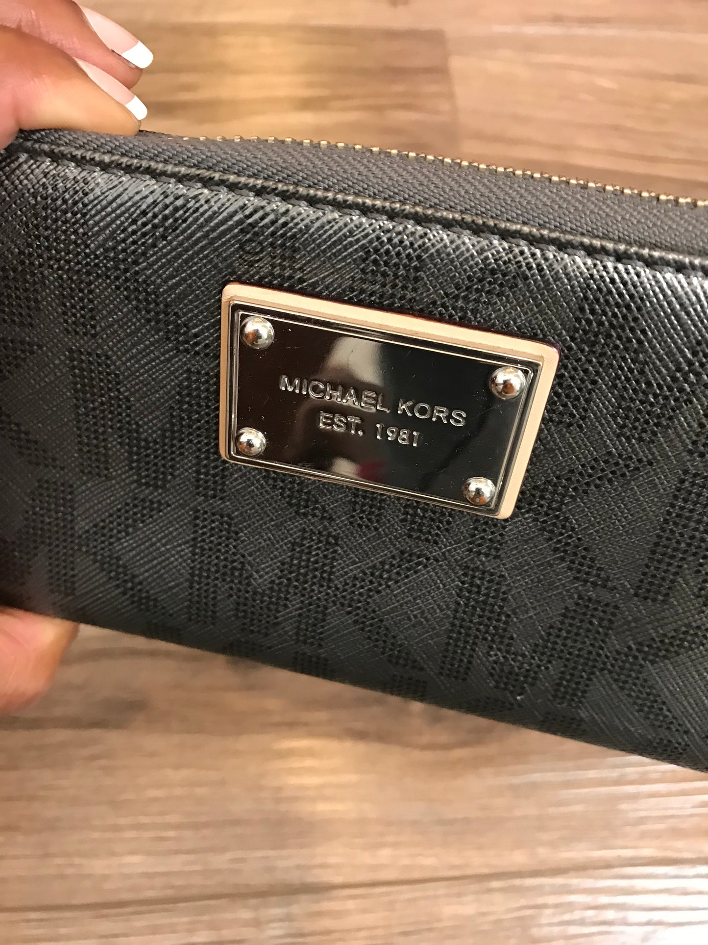 Michael Kors Metallic Zippy Wallet!