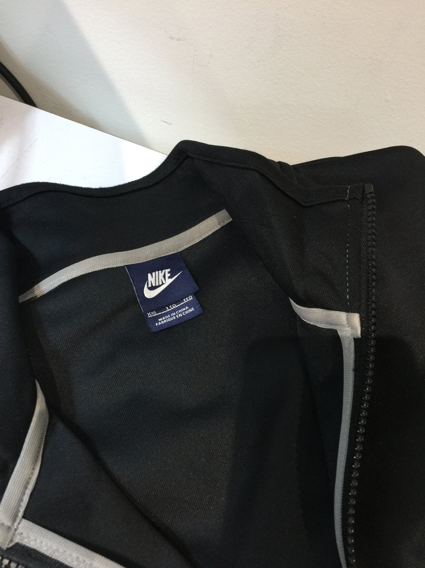 NIKE Blk/Wht Track Suit: Sz 2X