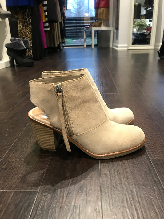 Dolce Vita Suede Sling Booties: Sz 8.5