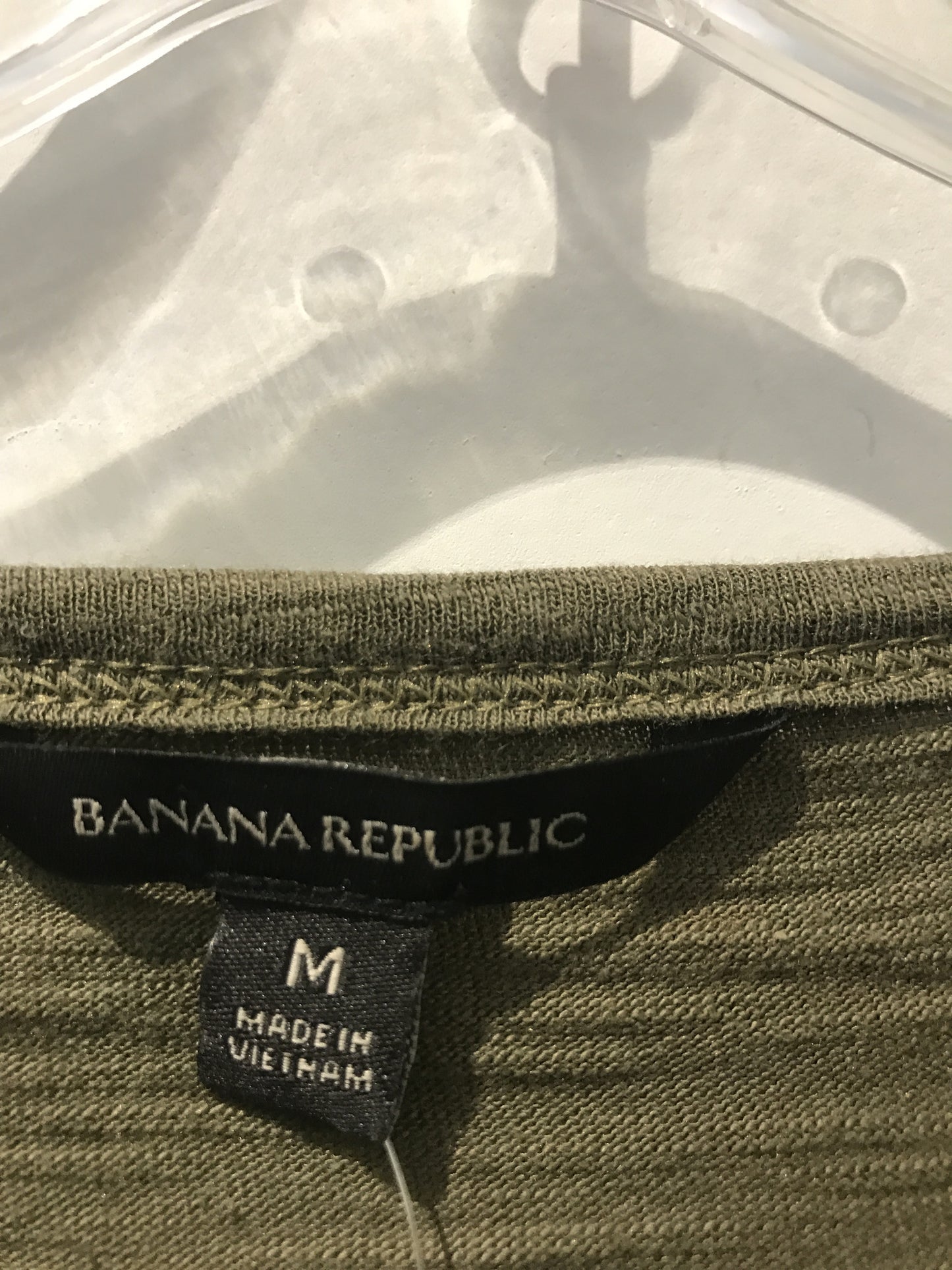 Banana Republic "Le Tee" Olive Shirt: Sz M