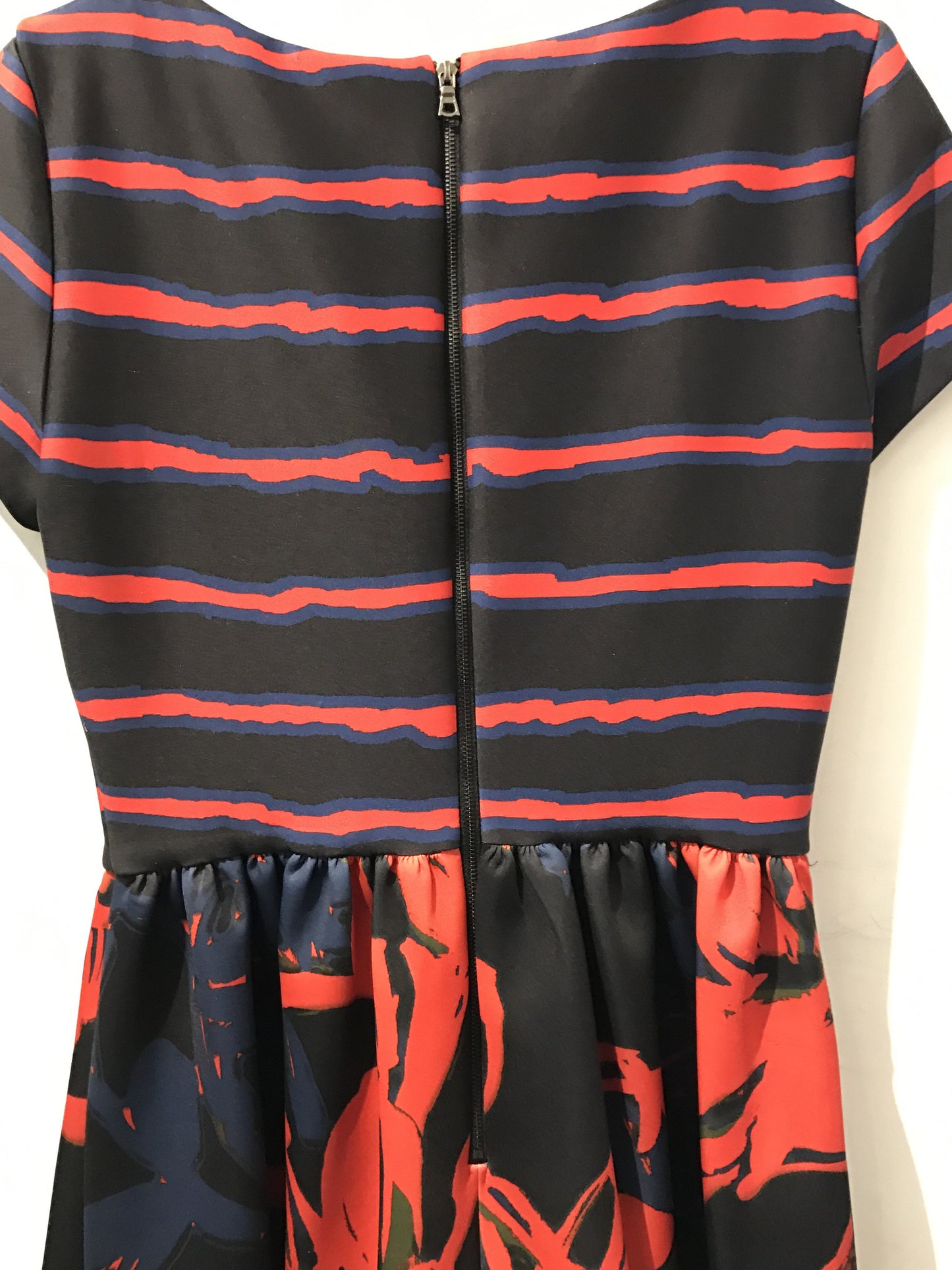 Taylor Floral Printed Dress: Sz 6