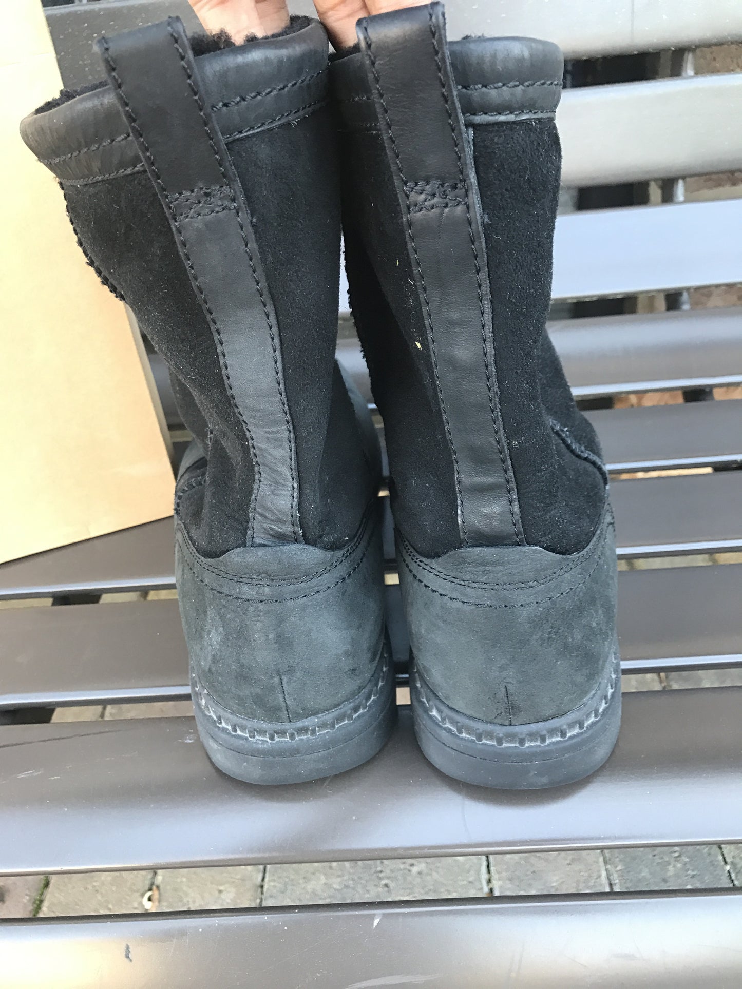 UGG Suede Boots: Sz 13