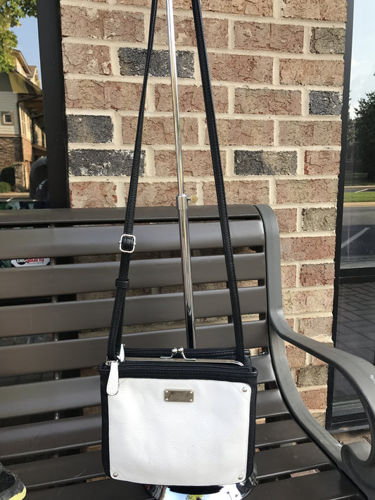 Nine West Blk/Wht Crossbody: Small