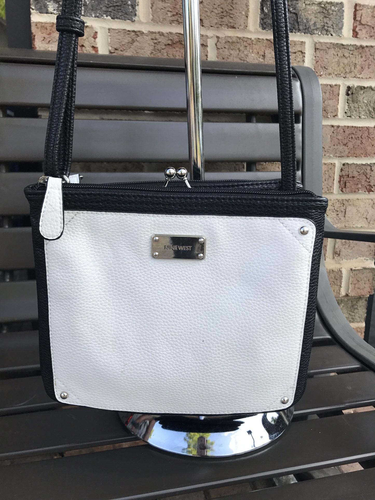 Nine West Blk/Wht Crossbody: Small