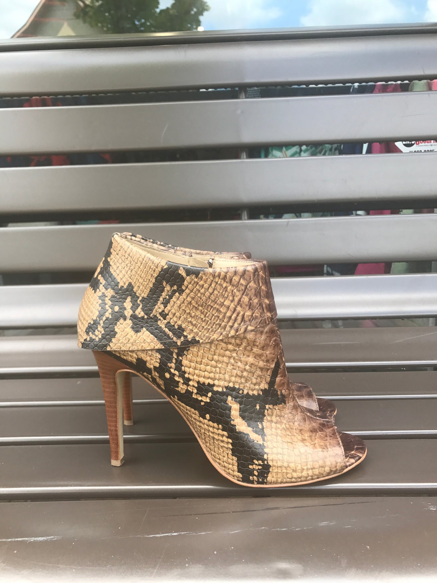 Rachel Roy Snake Booties: Sz 6.5