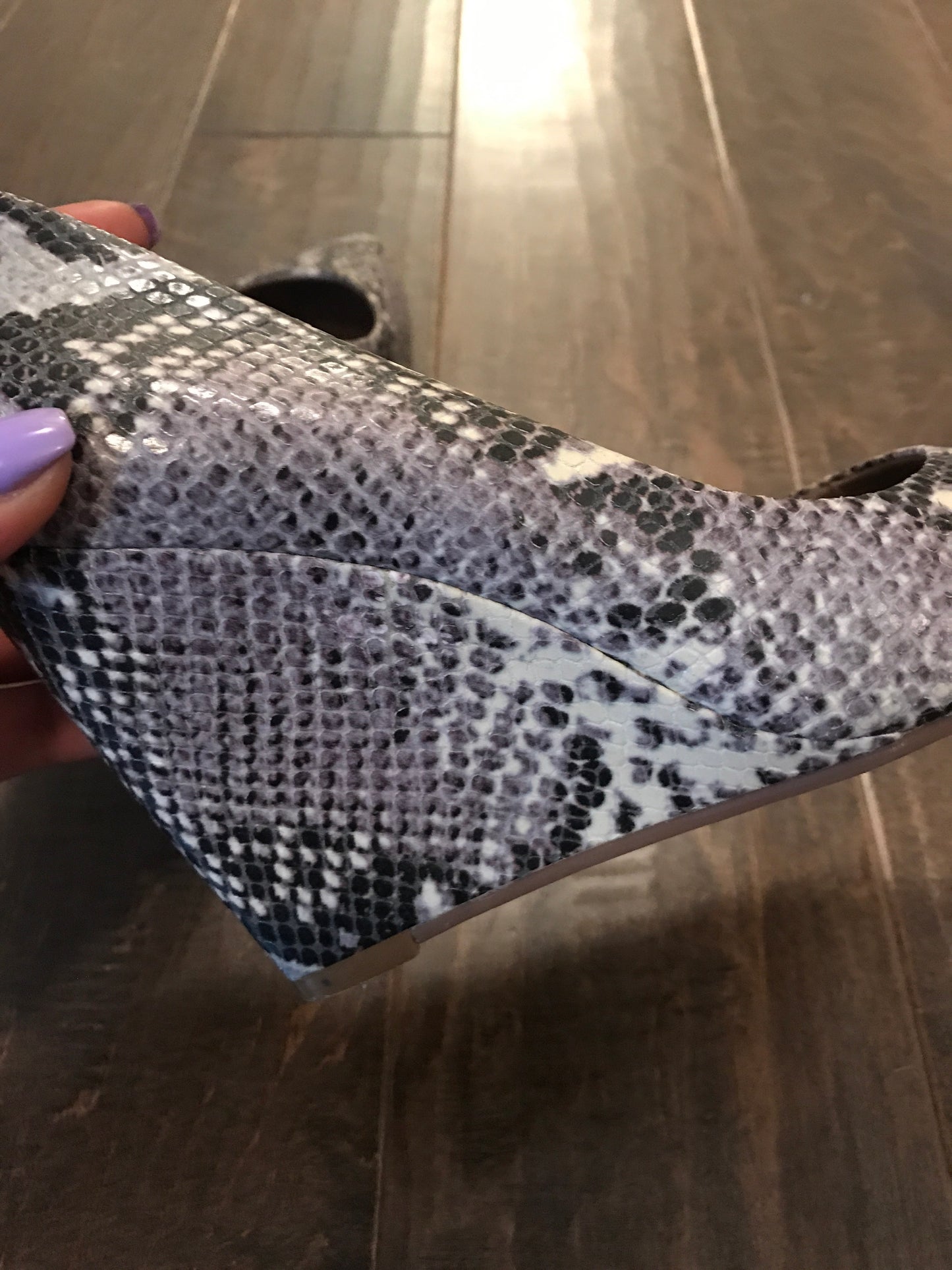 Dana Davis Snakeskin Wedge Heels: Sz 7.5