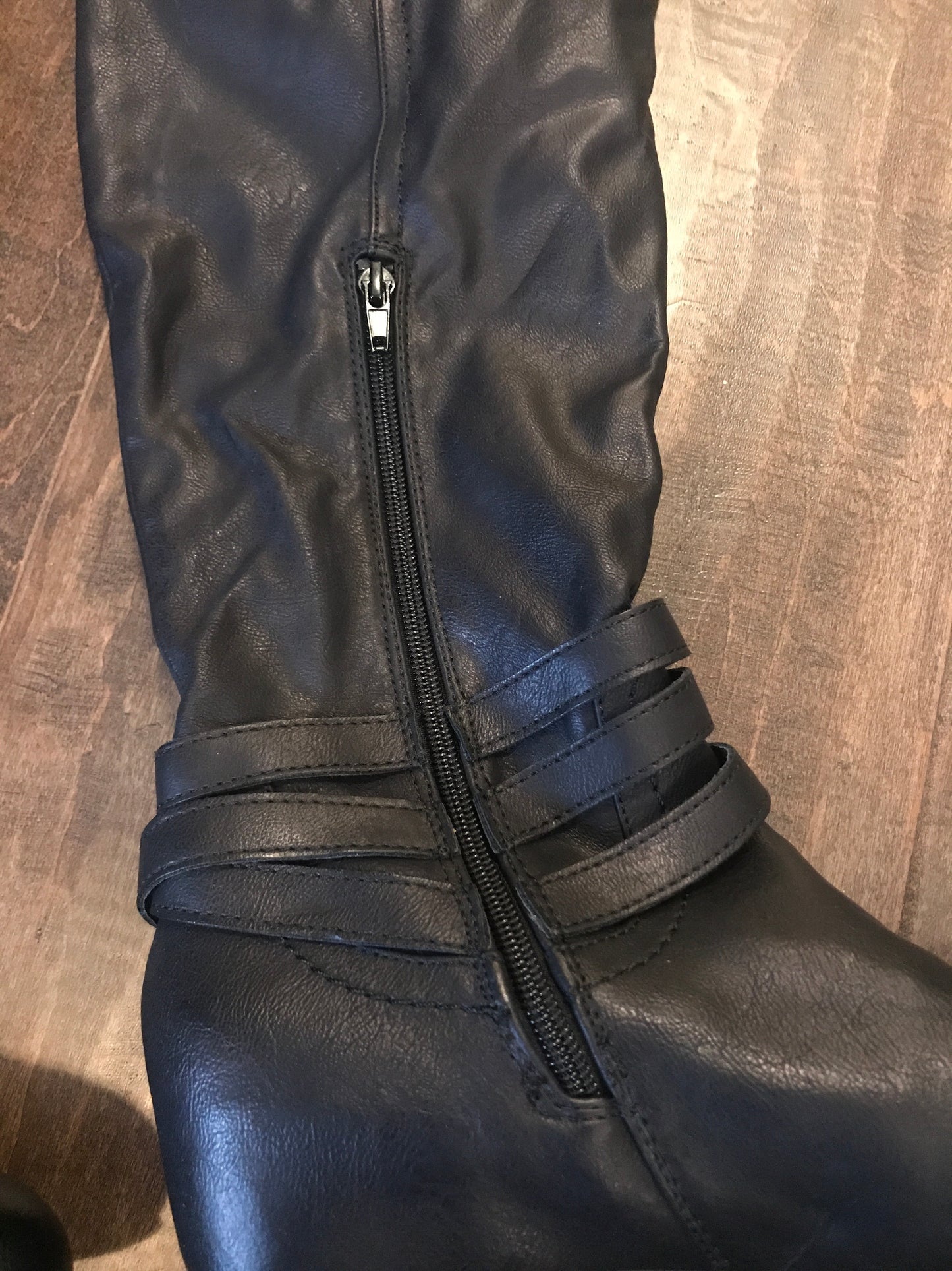 Faux Leather Boots: Sz 8.5