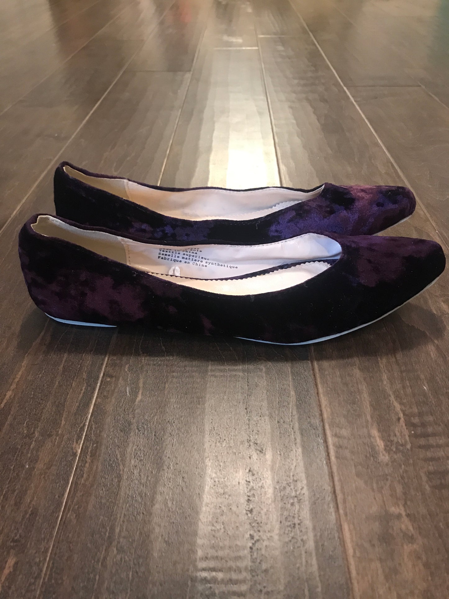 Kimchi Blue Crushed Velvet Flats: Sz 9