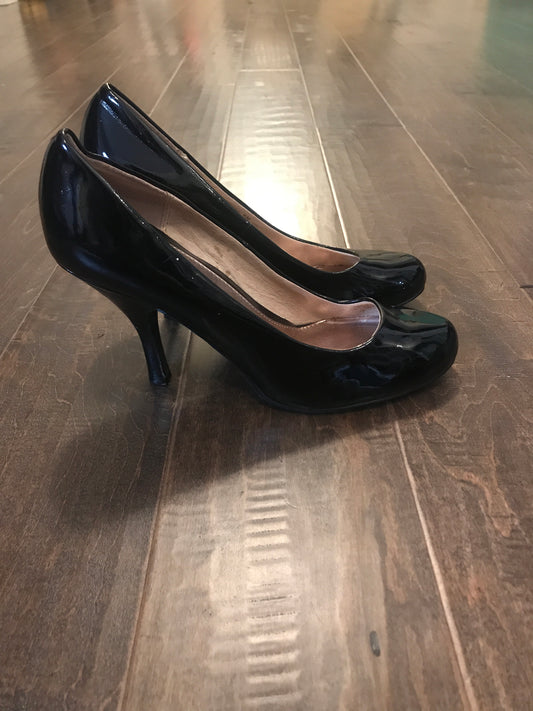 Chinese Laundry Patent Heels: Sz 9